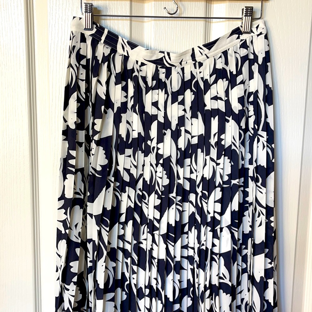 J Crew Pleated Skirt